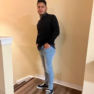 Meet your Posher, Arturo alejandro